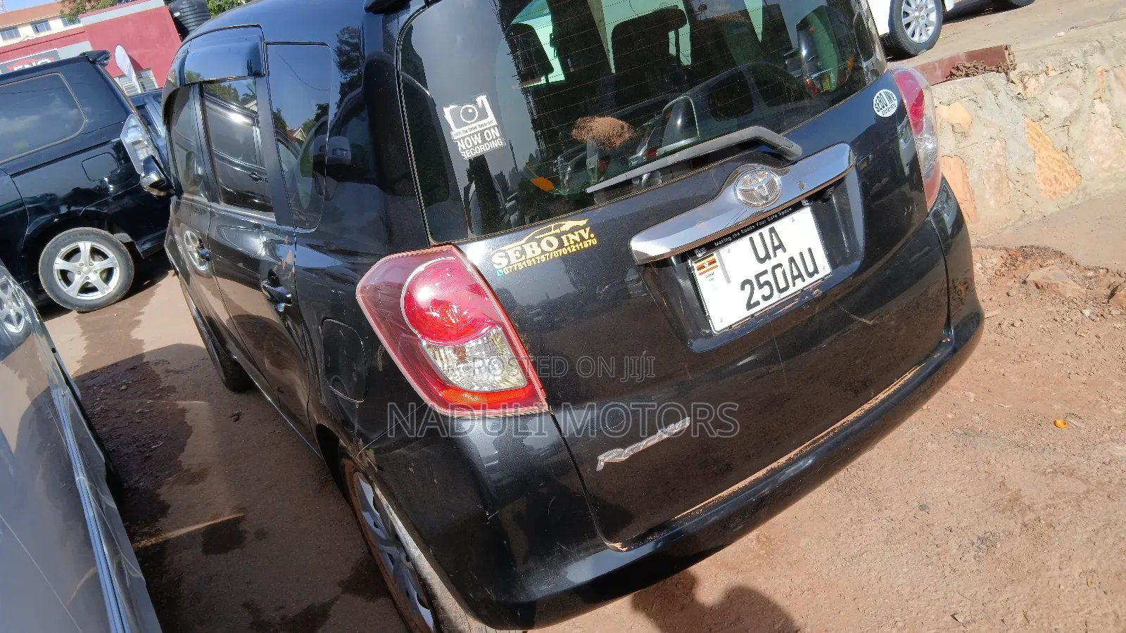 Toyota Ractis 2010 Black