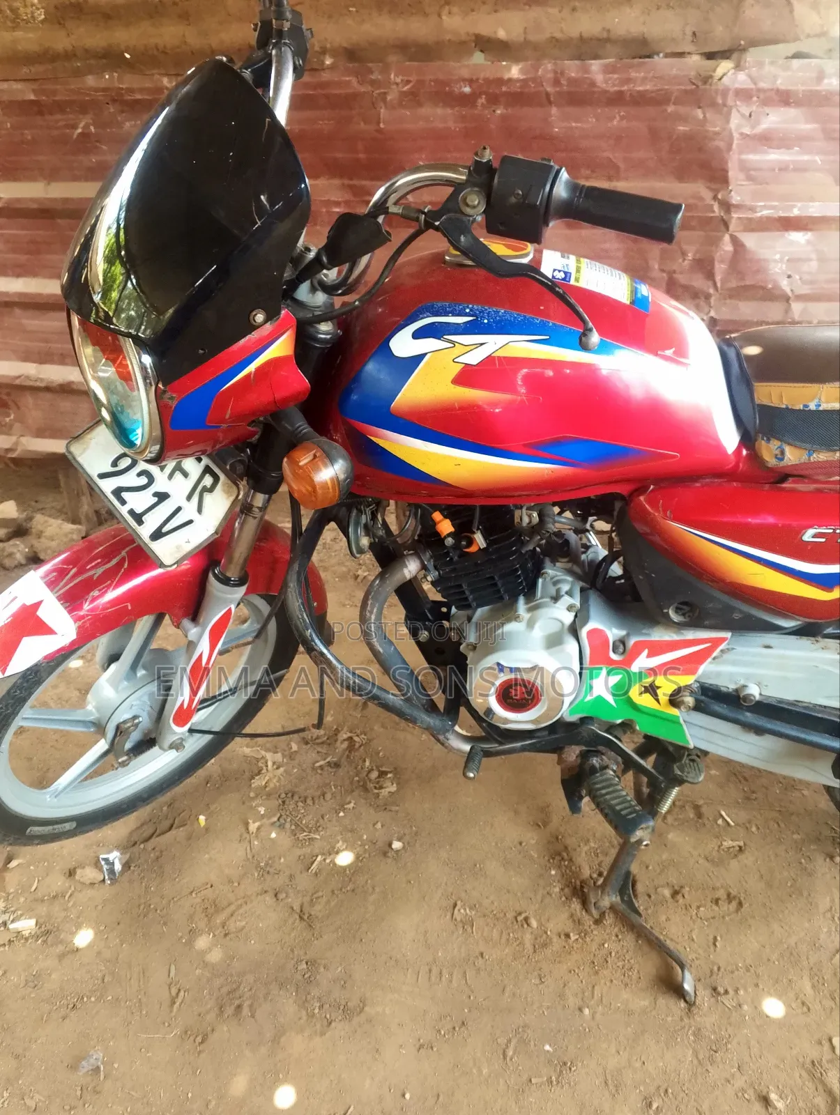 Bajaj Boxer 125 2023 Red