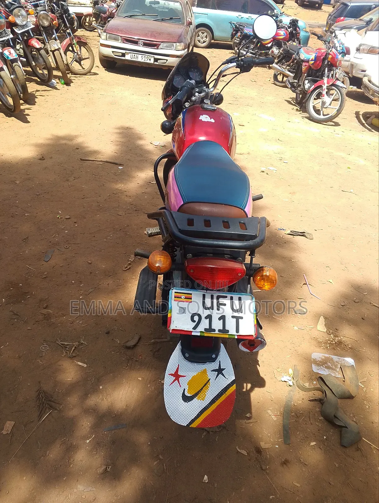 Bajaj Boxer 125 2023 Red