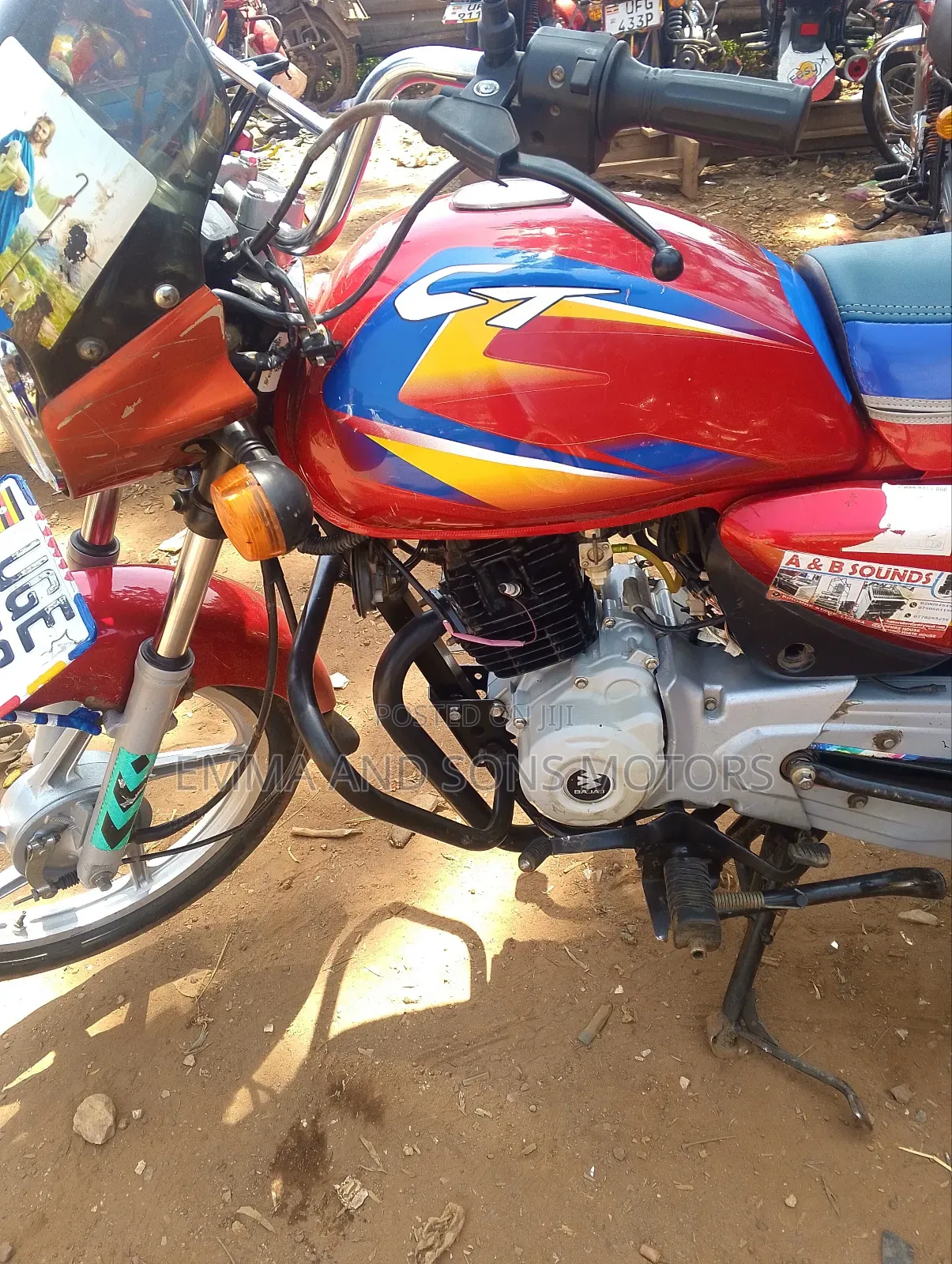 Bajaj Boxer 125 2024 Red