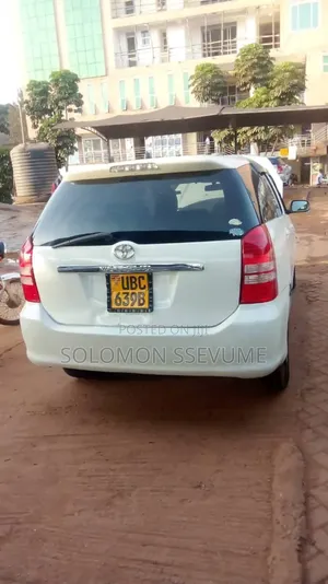 Toyota Wish 2004 White