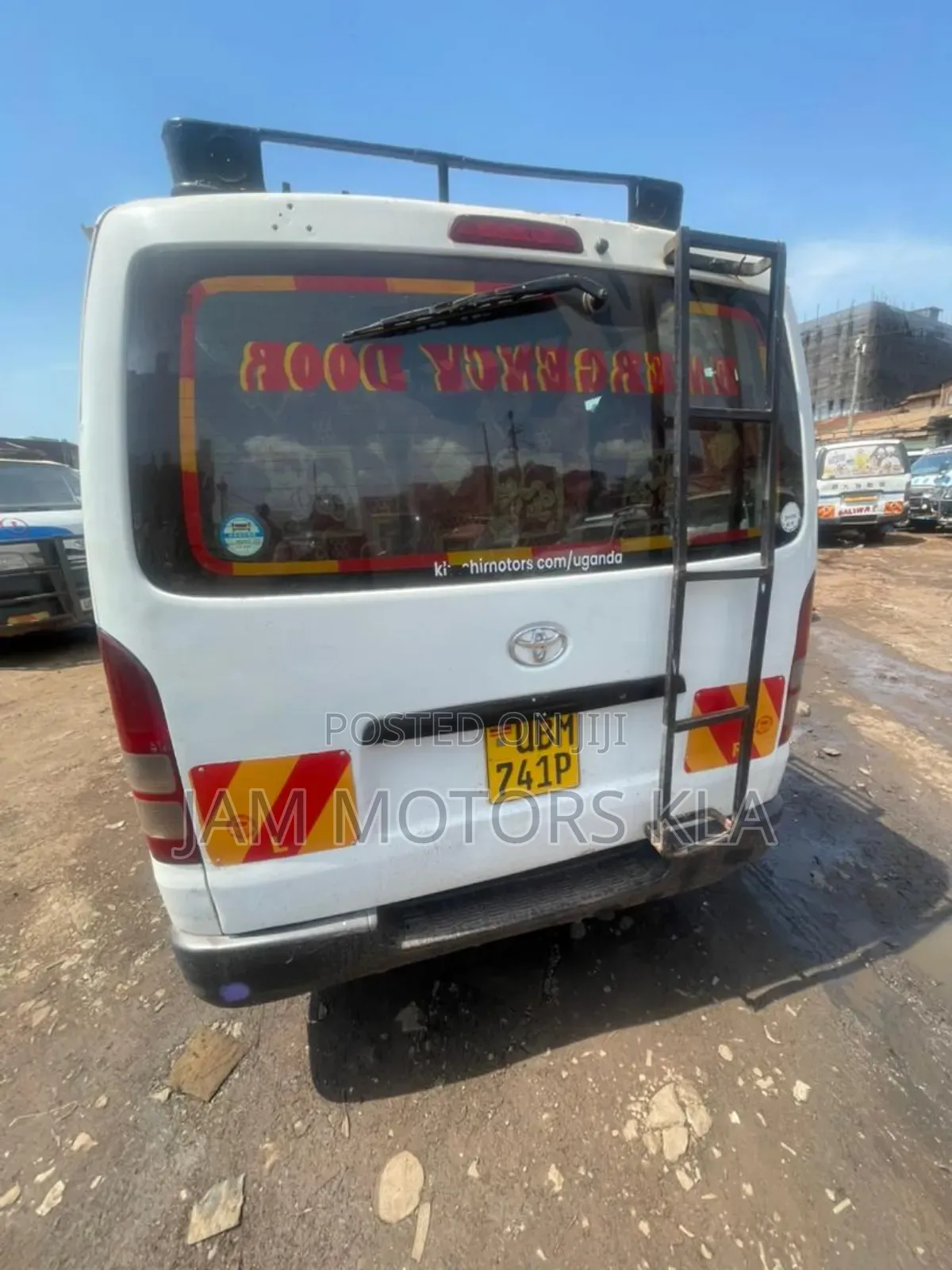 Toyota HiAce 2009 White