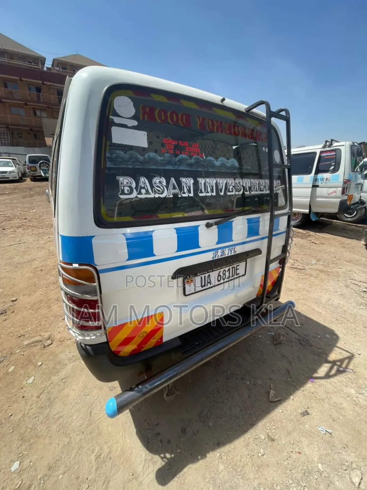 Toyota HiAce 1999 White