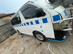 Toyota HiAce 2008 White