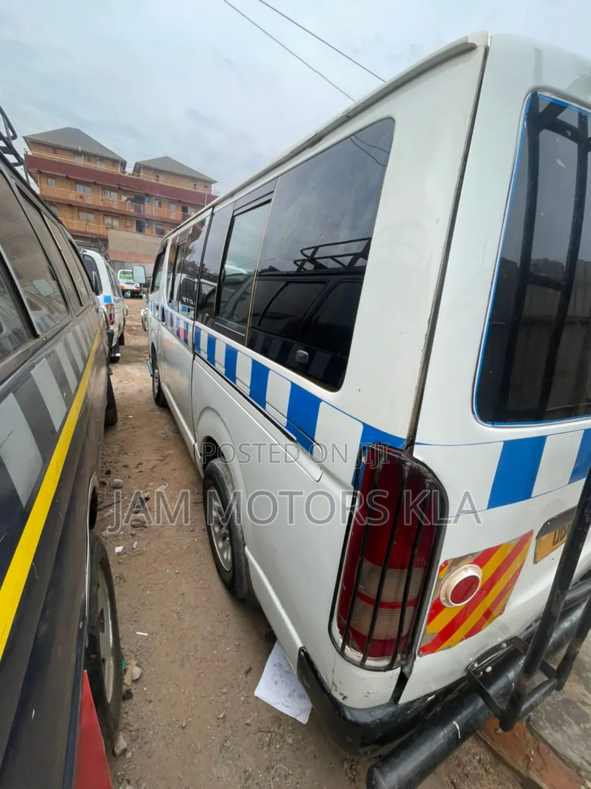 Toyota HiAce 2008 White