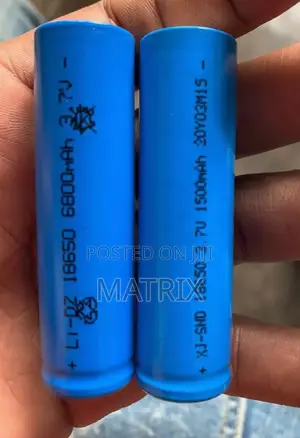 Pair of 3.7v Rechargeable Lithium Ion Battery 18650