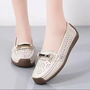 Ladies Moccasin Shoes, All Size Available