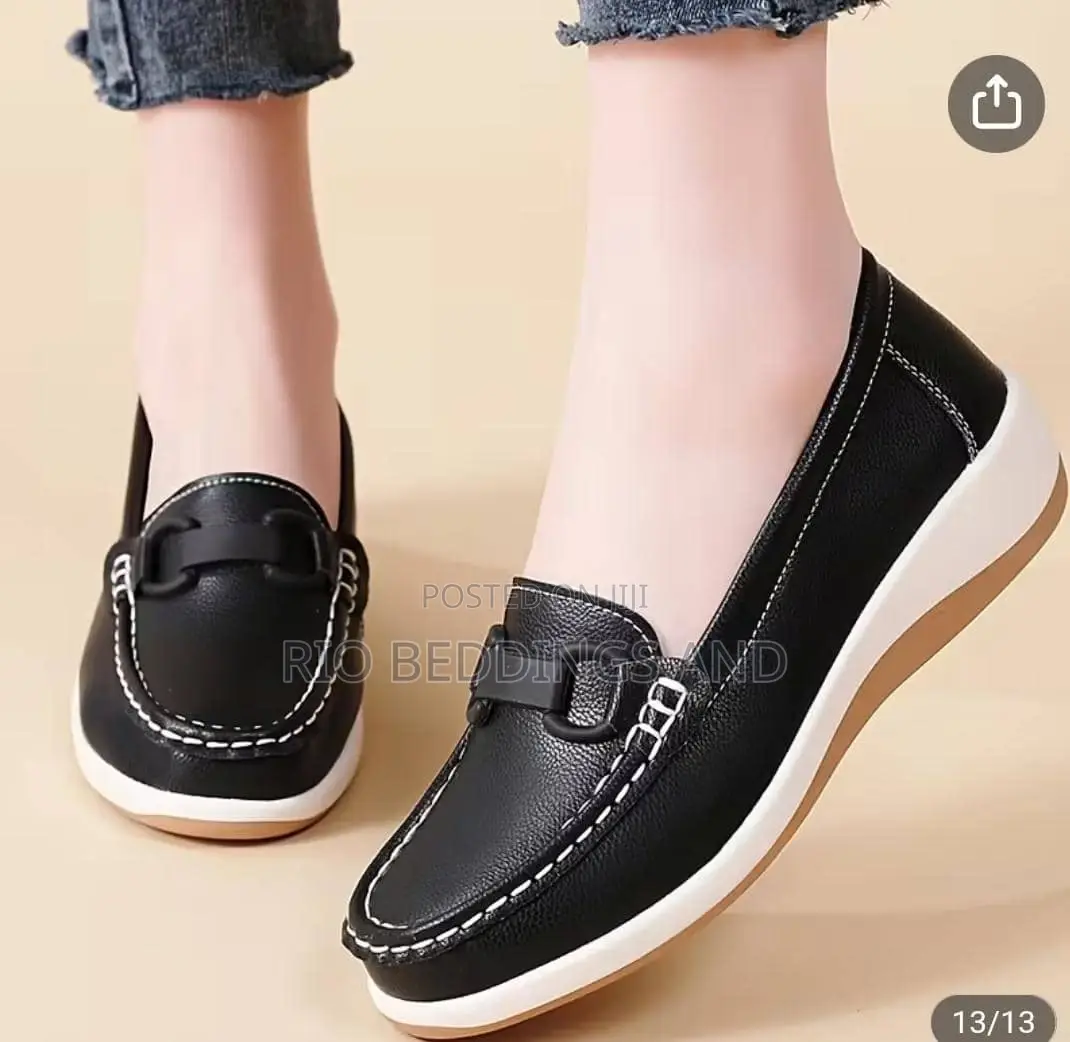 Ladies Moccasin Shoes, All Size Available