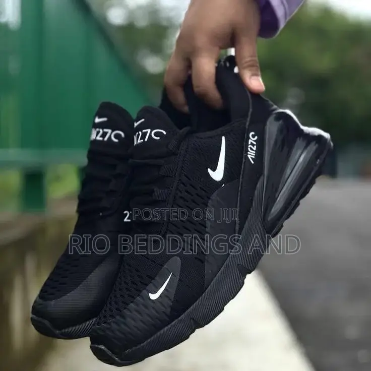 Nike Air27c Sneakers / Available