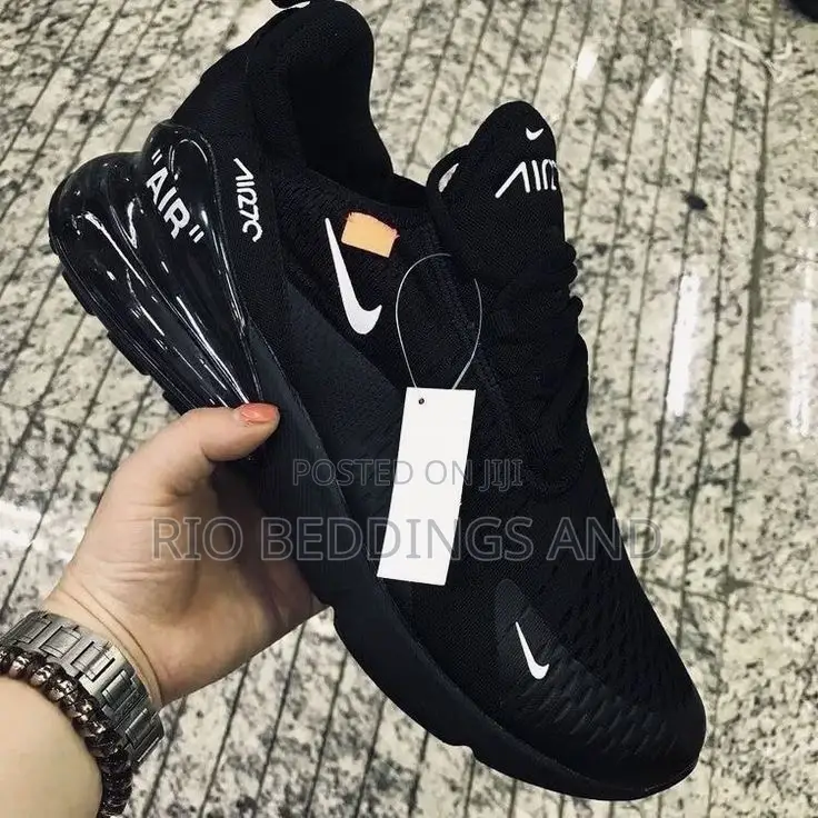 Nike Air27c Sneakers / Available