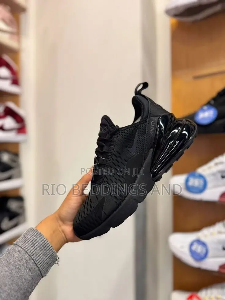Nike Air27c Sneakers / Available