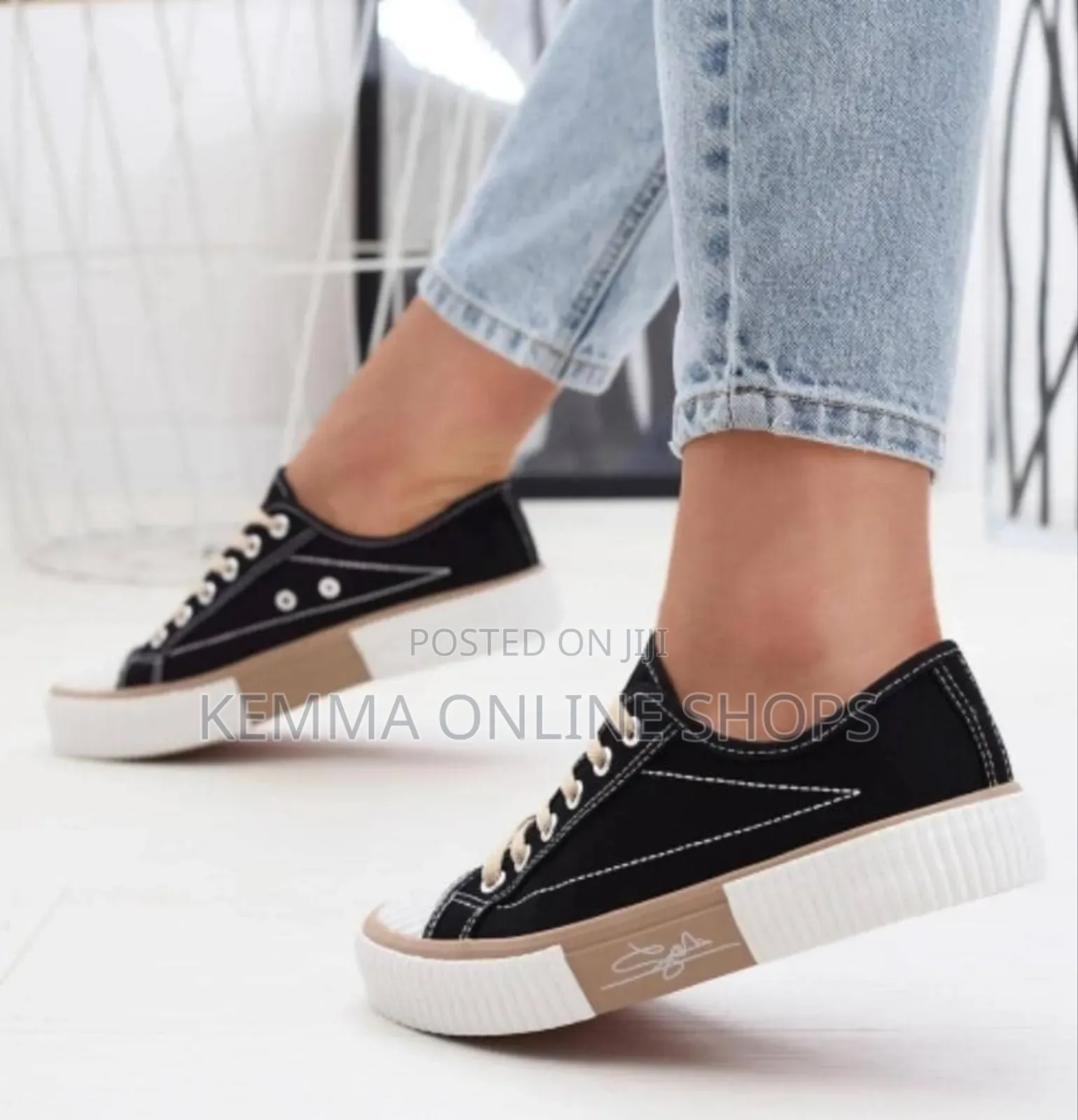 Casaul Sneakers for Ladies