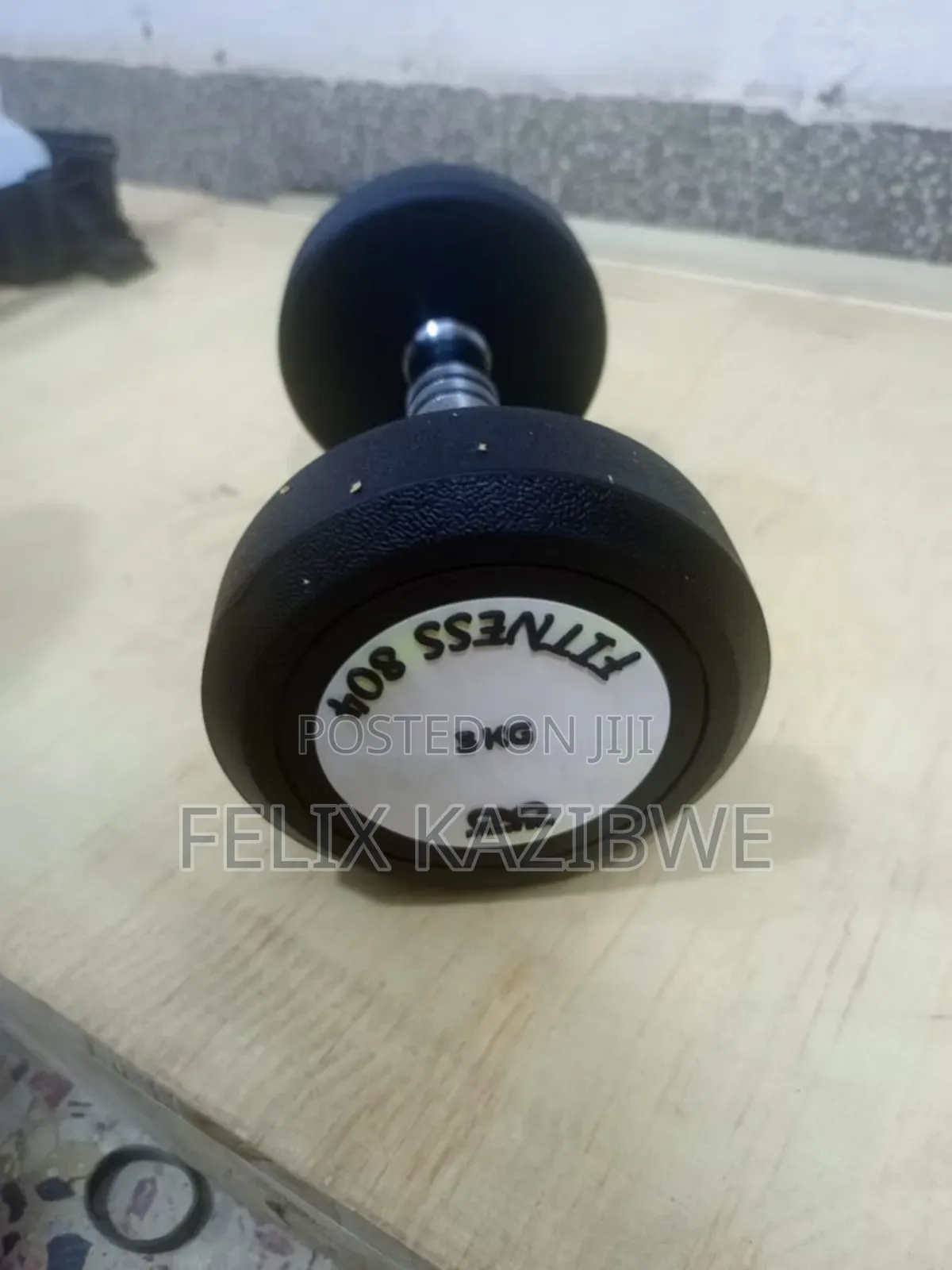3kg Rubber Coated Fixed Dumbbell.