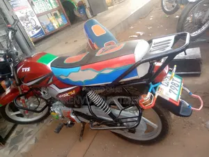 TVS HLX 125 2021 Red