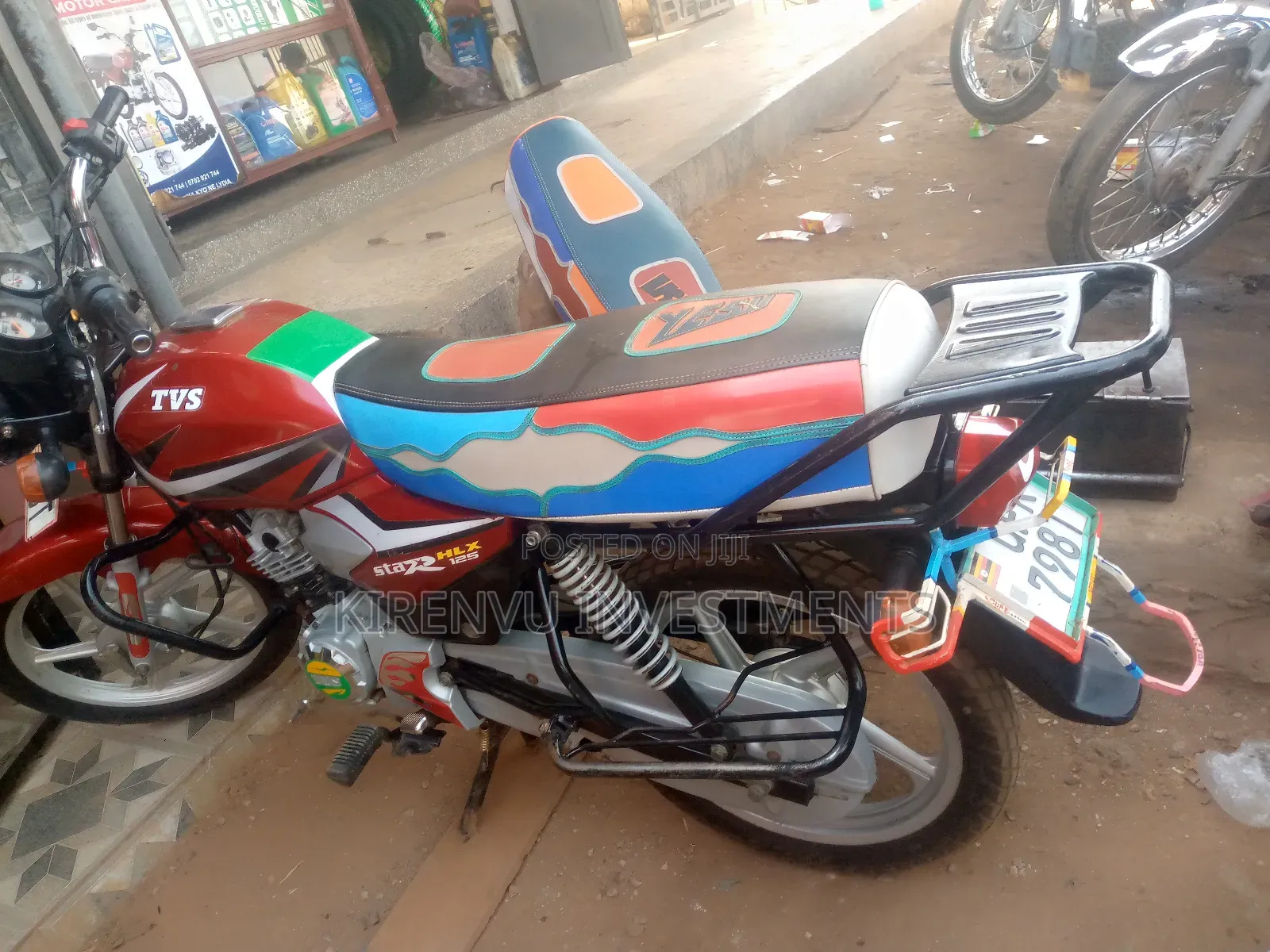 TVS HLX 125 2021 Red