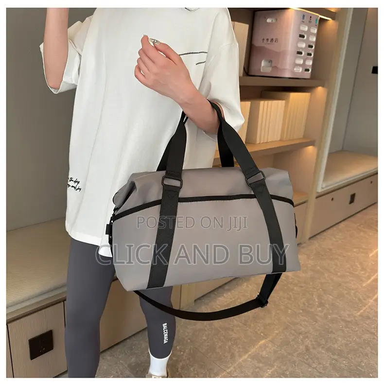 Duffle/ Gym/ Travel Luggage Bag