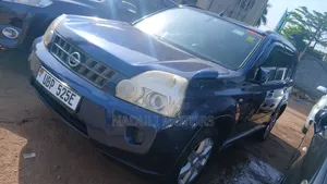 Nissan X-Trail 2.0 Petrol XE 2010 Blue