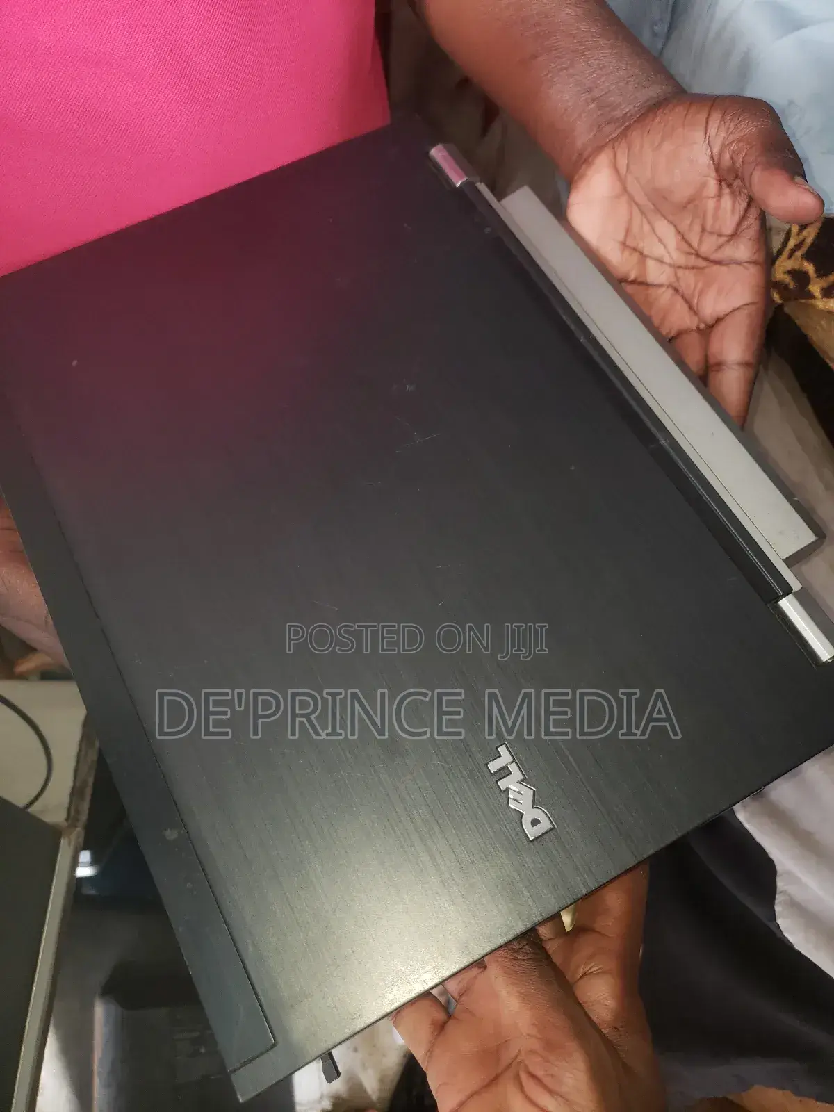 Laptop Dell Latitude 7400 2GB Intel Core 2 Quad HDD 160GB
