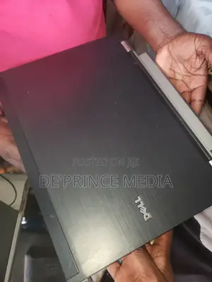 Laptop Dell Latitude 7400 2GB Intel Core 2 Quad HDD 160GB