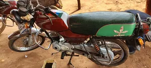 Bajaj Boxer 2023 Red