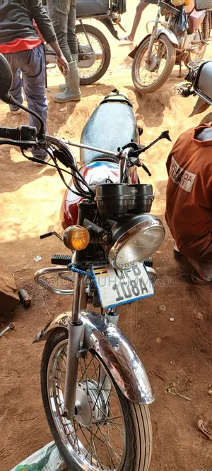 Bajaj Boxer 2023 Red