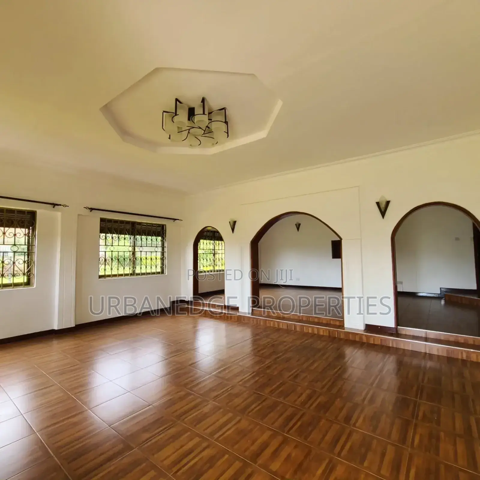 5bdrm Bungalow in Lubowa, Central Division for rent