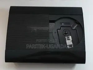 Sony Playstation 3 Super Slim Cech-4001b 250gb [2x Games, 2x Controlle