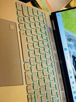 New Laptop Asus P31SG 8GB Intel Core I7 SSD 128GB