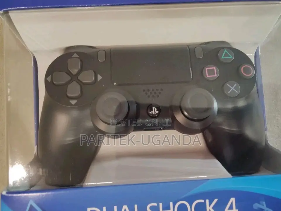 Sony Playstation 4 Dualshock Wireless Controller Black Brand New Seal