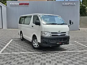 Toyota HiAce 2012 White