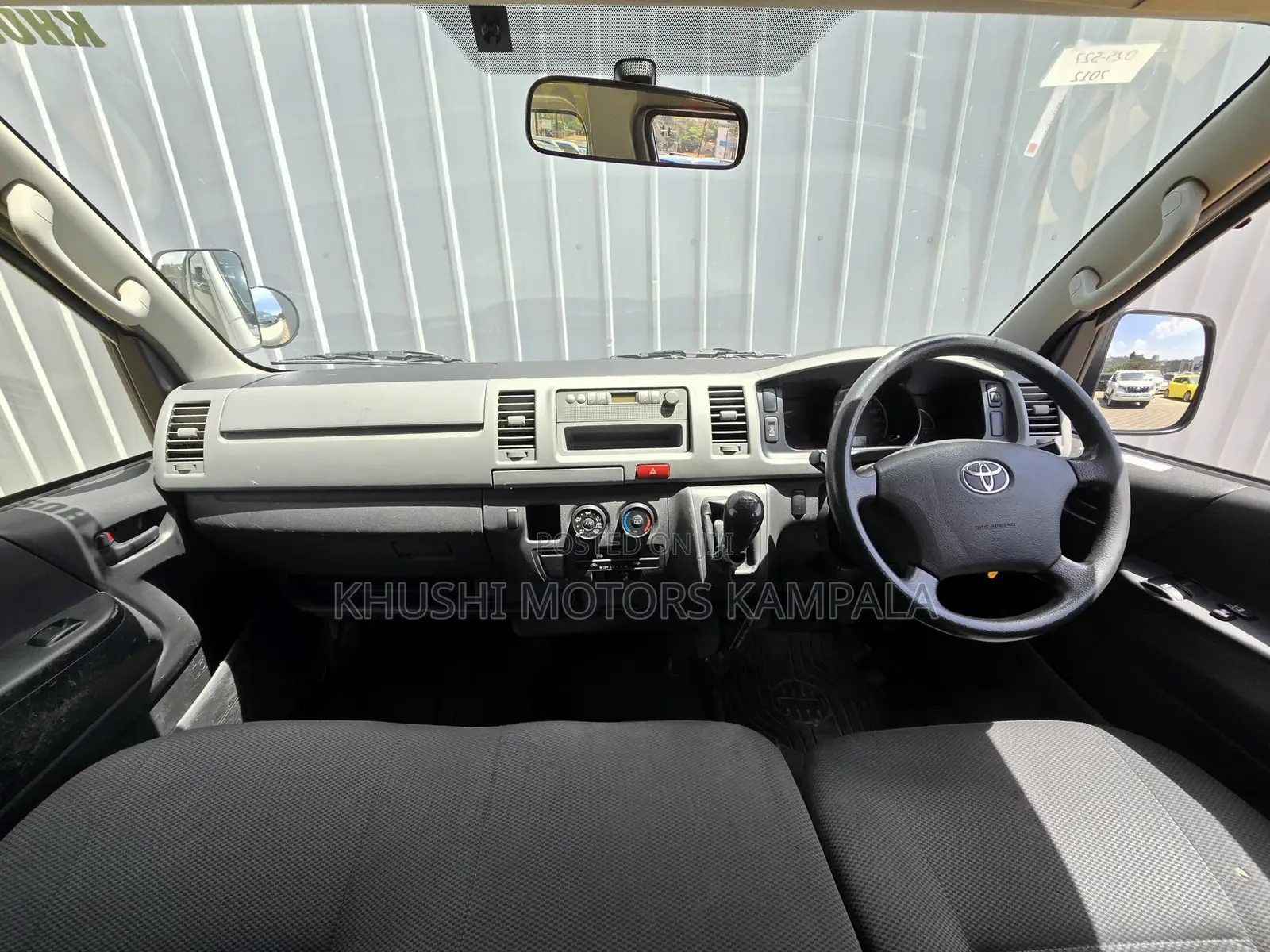 Toyota HiAce 2012 White