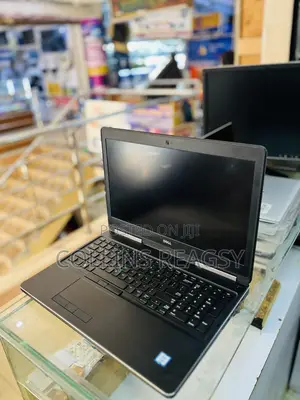 Laptop Dell Precision 7510 16GB Intel Core i7 SSD 256GB
