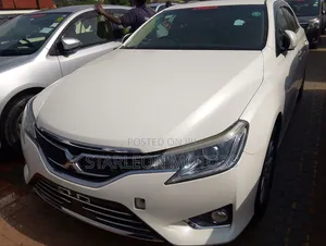 Toyota Mark X 2.5 AWD 2016 White