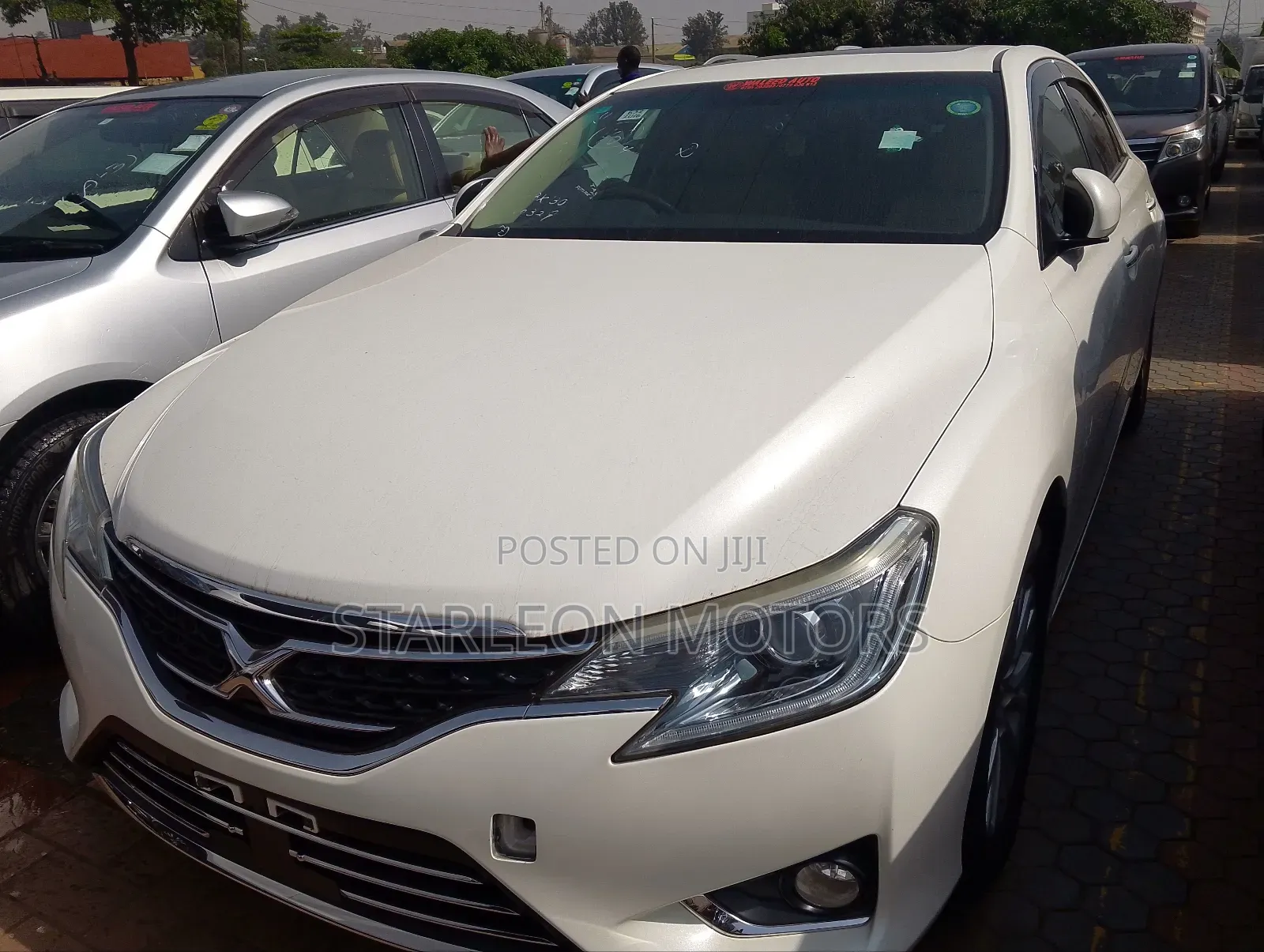 Toyota Mark X 2.5 AWD 2016 White