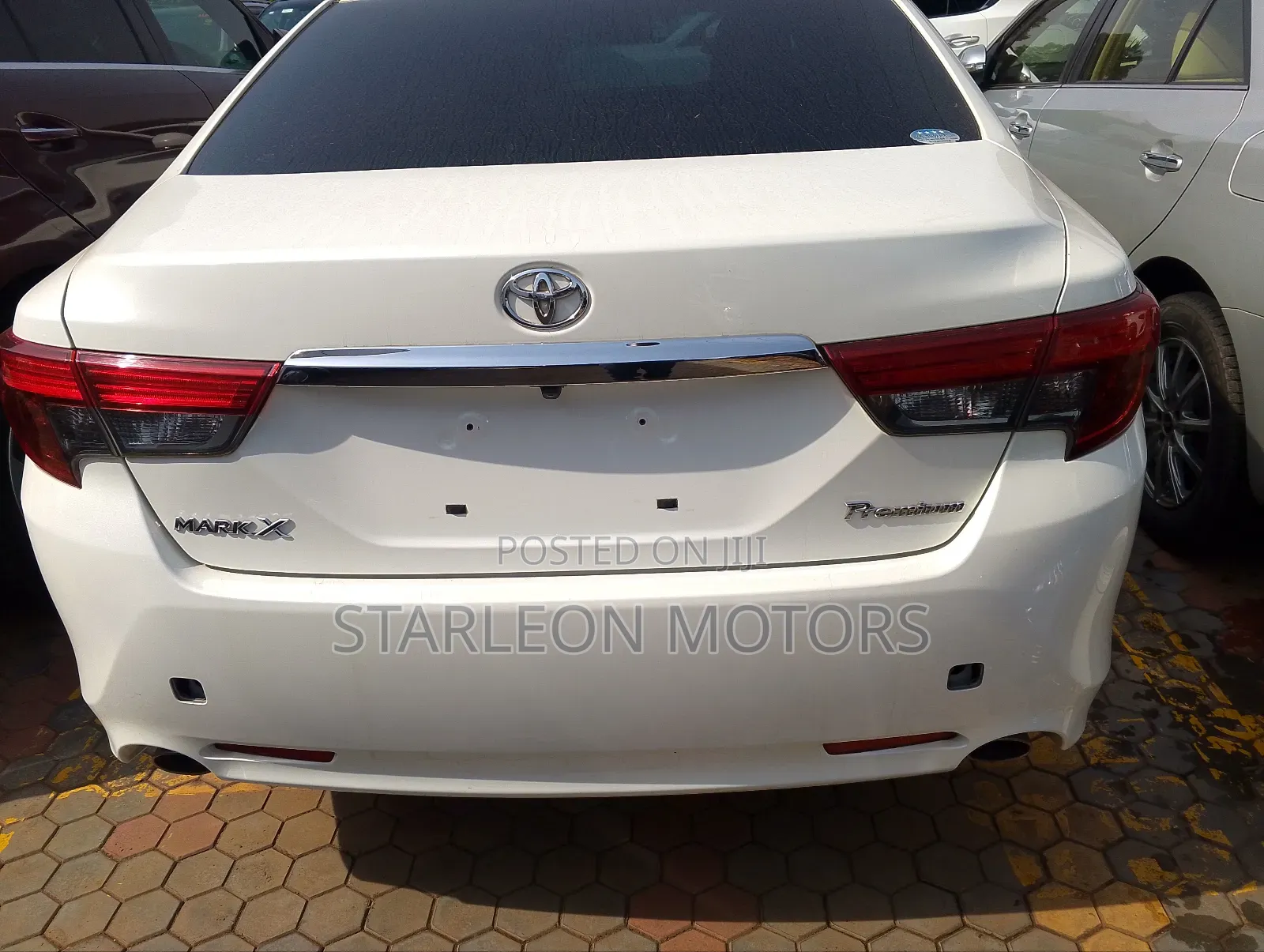 Toyota Mark X 2.5 AWD 2016 White