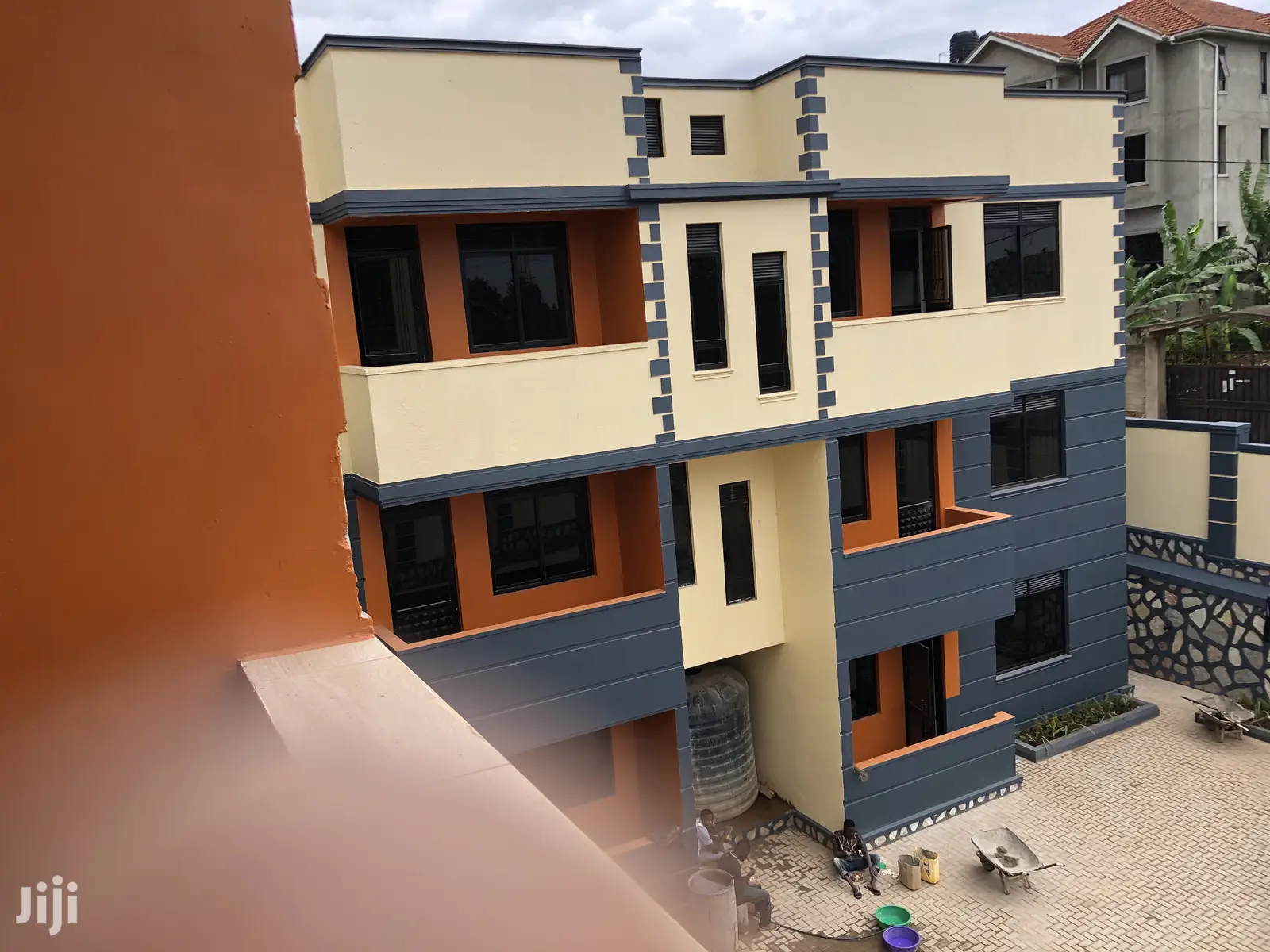 Kira Apartments For Sale