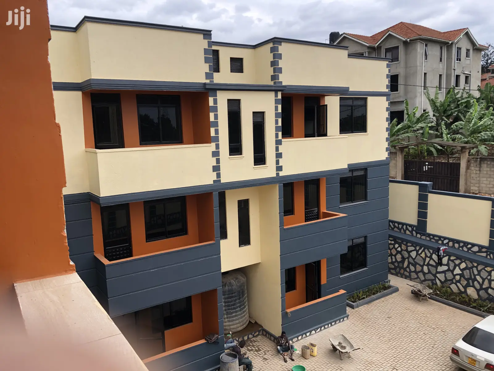 Kira Apartments For Sale