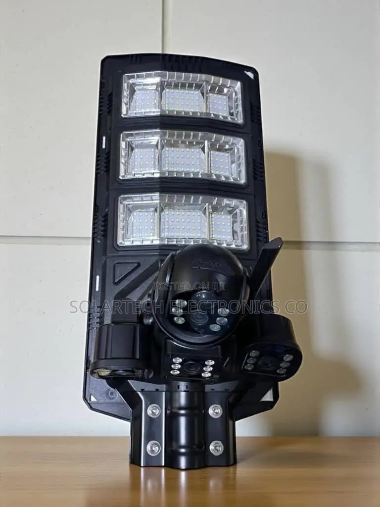Smart 450w Solar Light With Triple-Lens Security Camera