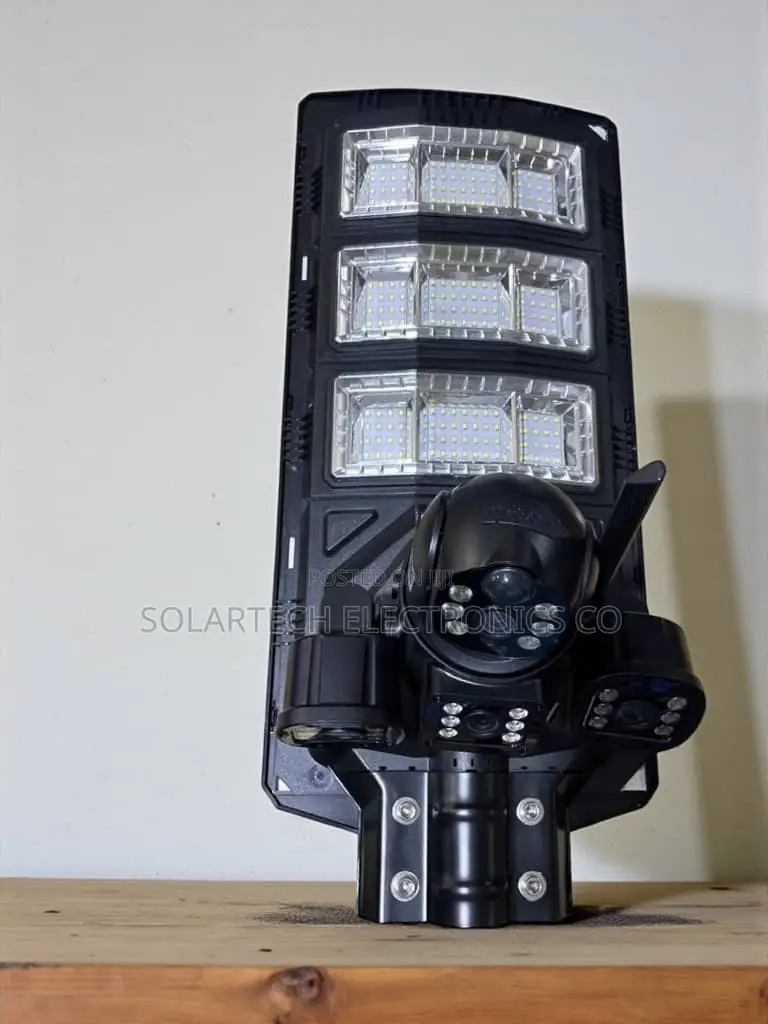 450w Solar Light With Integrated 3-Lens Monitoring Camera