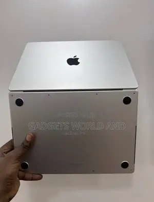 New Laptop Apple MacBook Pro 32GB Apple M1 Pro SSD 512GB