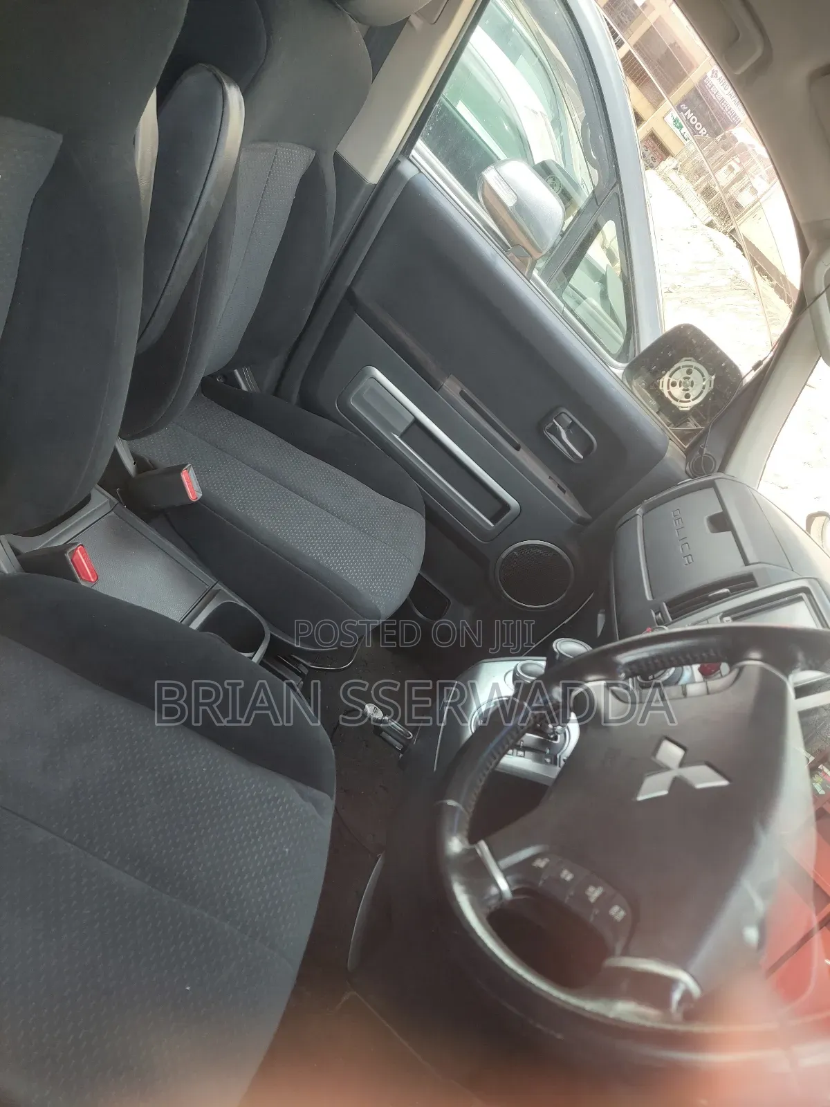 Mitsubishi Delica 2011 White