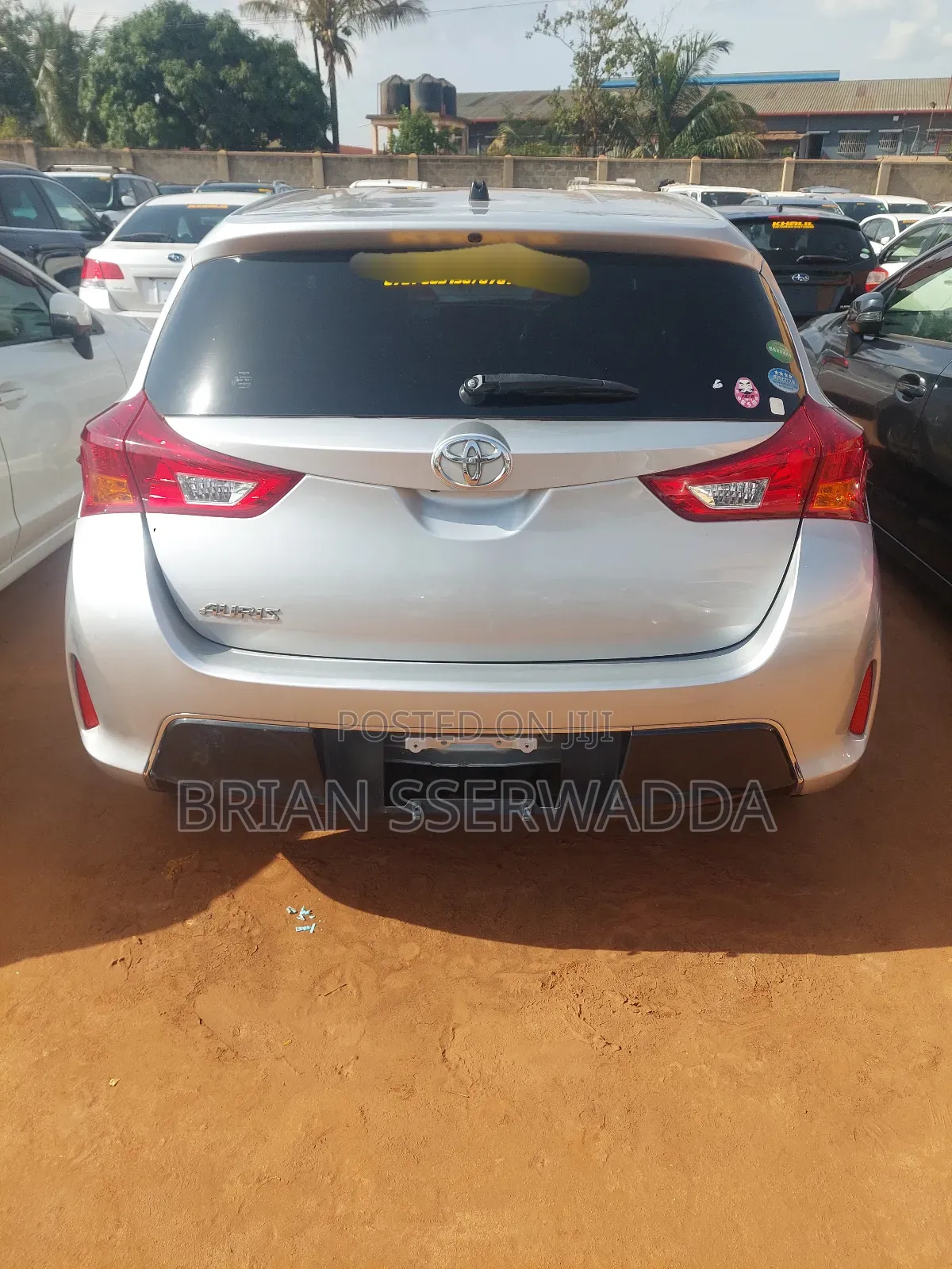 Toyota Auris 2012 Silver