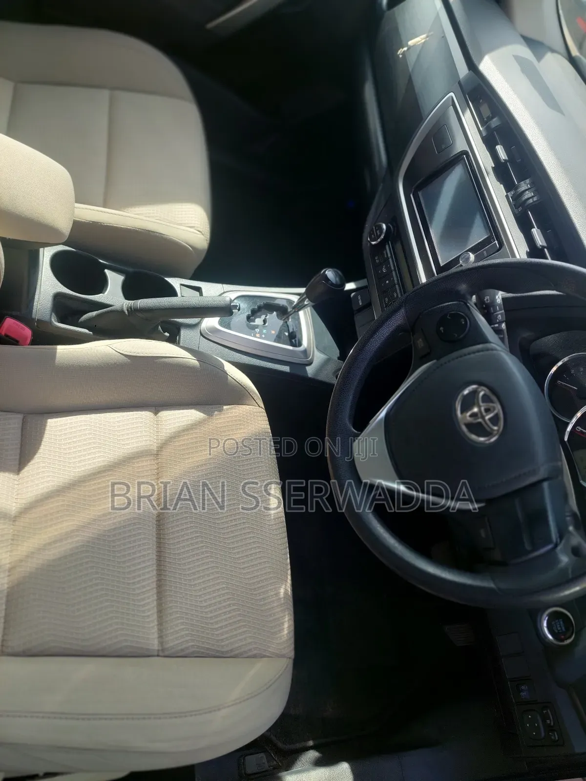 Toyota Auris 2012 Silver