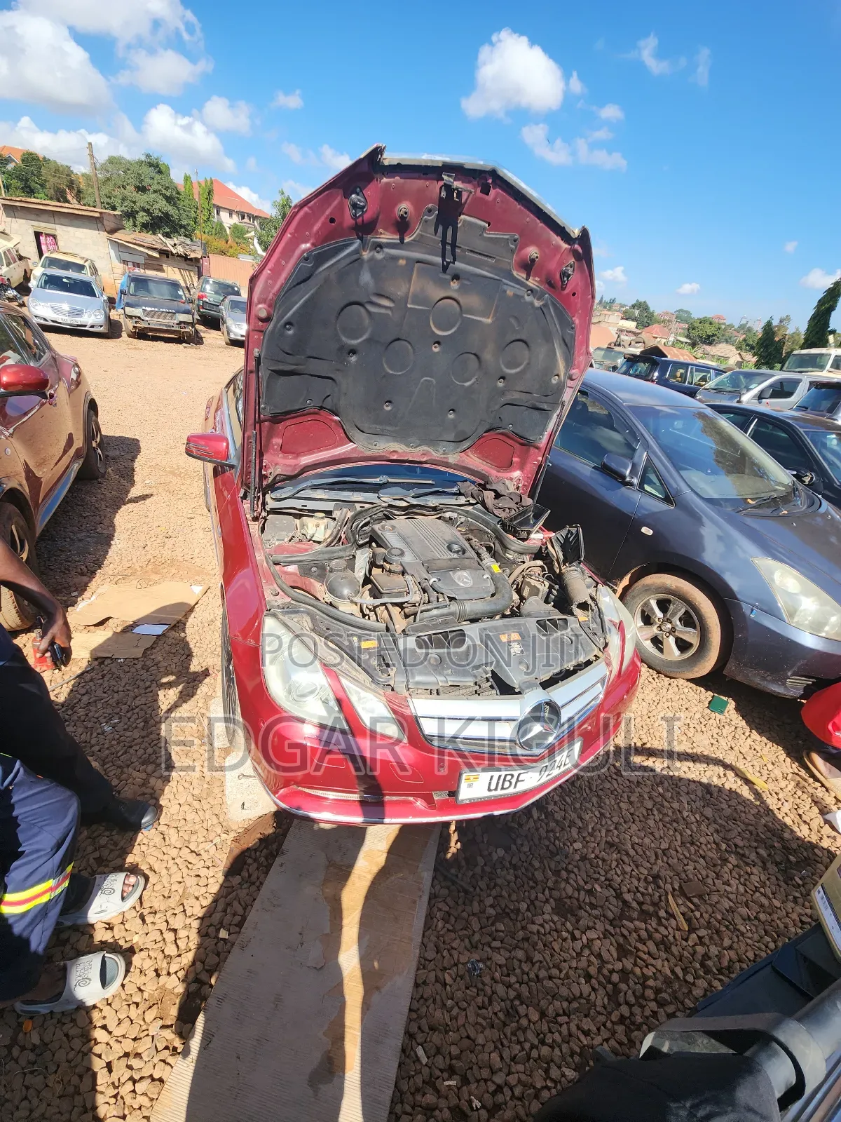 Mercedes-Benz E250 2011 Maroon