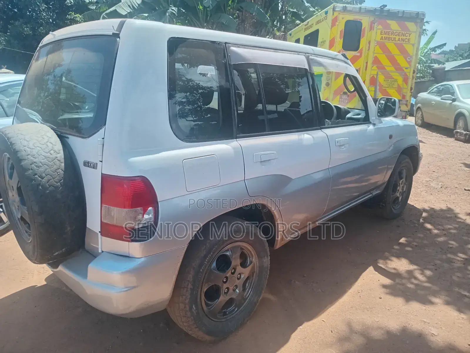 Mitsubishi Pajero IO 2001 Silver