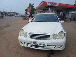 Mercedes-Benz C180 2006 White