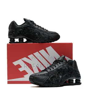 Men’S Triple Black Nike Shox R4 “Dark Floral” Sneakers