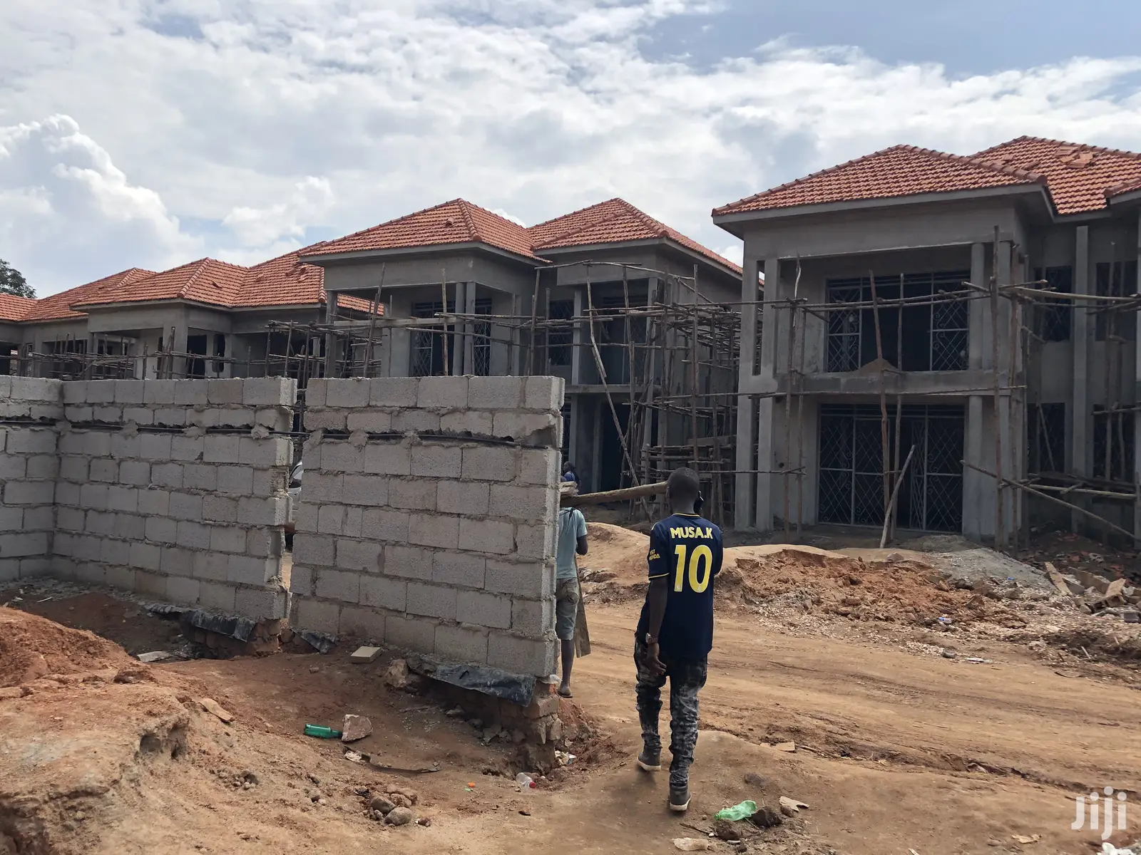 Five Bedroom Unfinished House In Kira For Sale