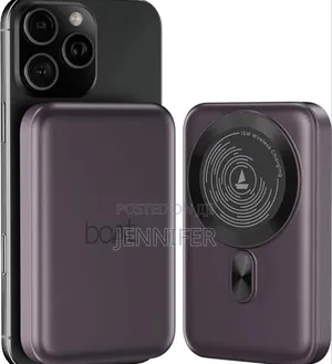 Boat Pb331 Magnacharge 10000mah Magnetic Wireless Powerbank.