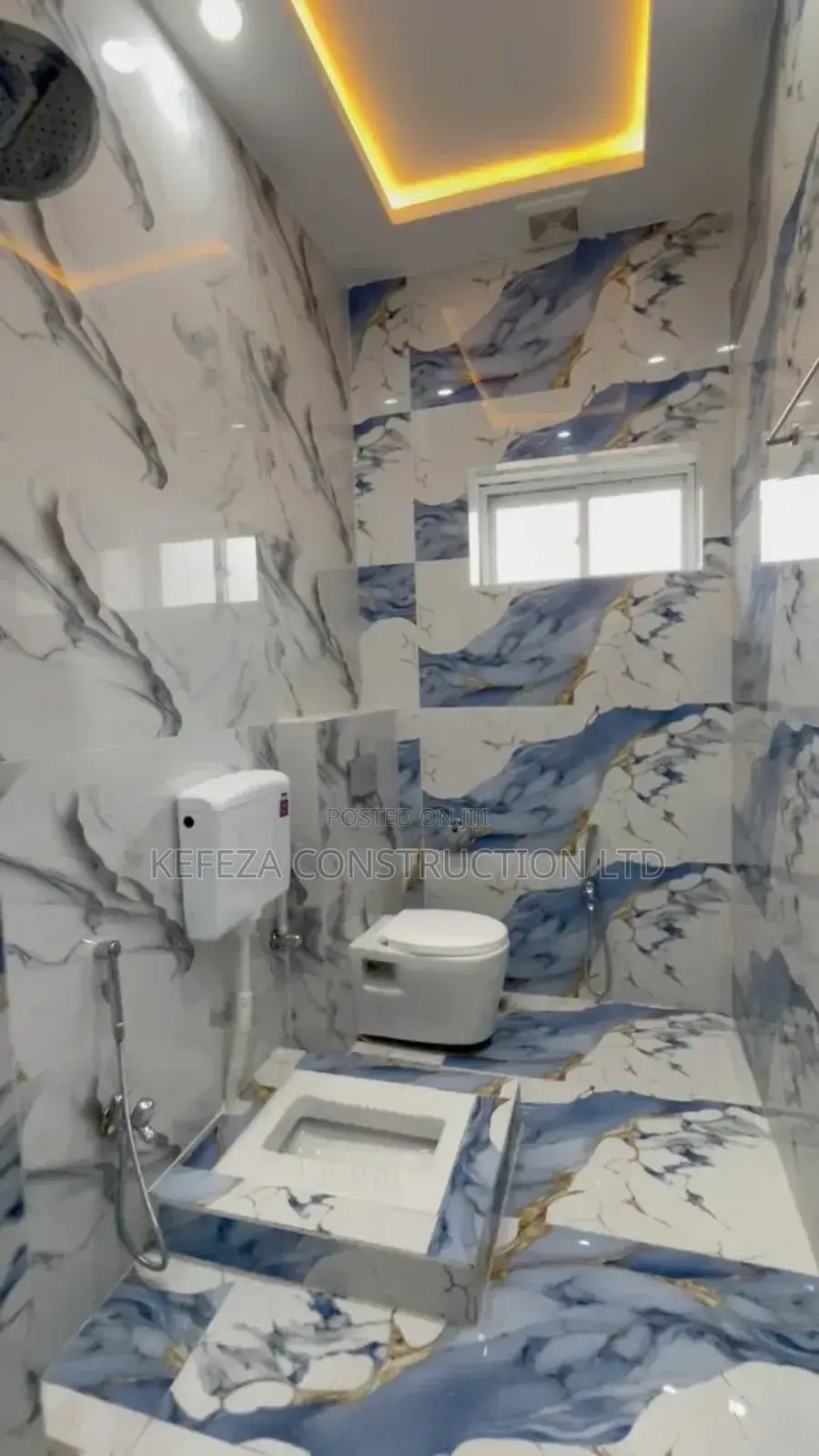 Unique Bathroom Space Construction